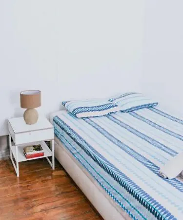 Martim Moniz 4th Floor Guest house
